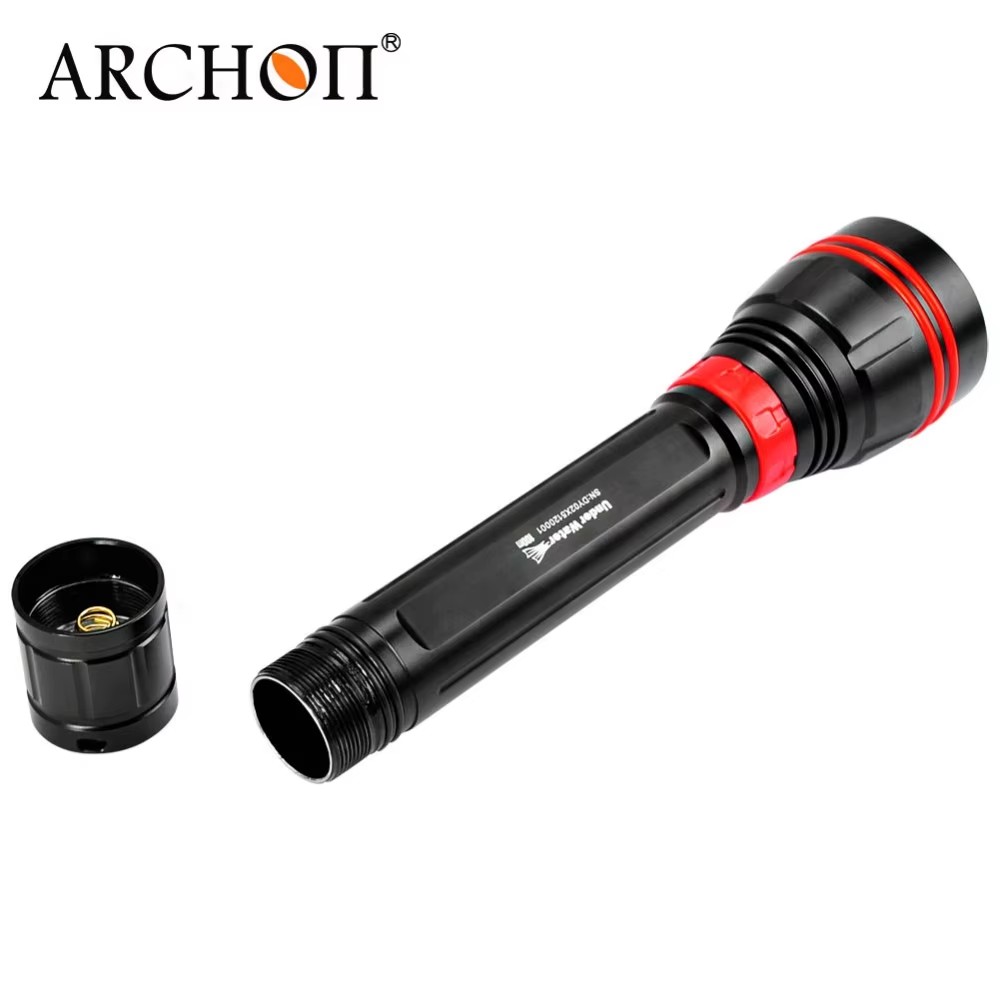 4000LM 4-LED 100M étanche lamp - Underwater Flashlight avis et prix